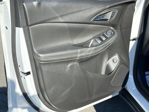 Used 2024 Buick Encore GX Preferred image 9