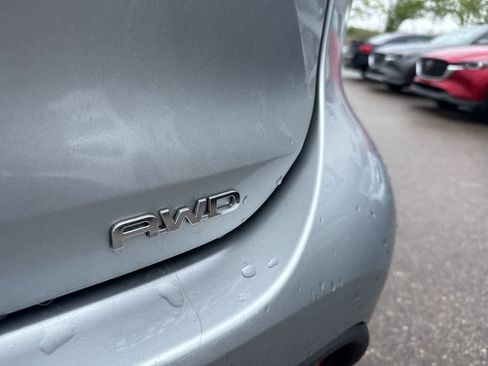 Used 2020 Toyota Highlander L AWD/4WD image 23