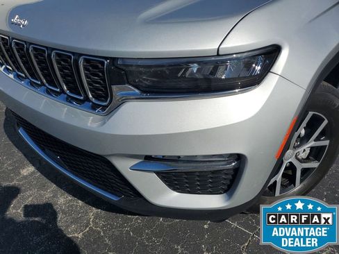 Used 2025 Jeep Grand Cherokee Limited image 18