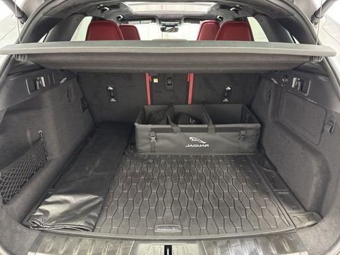 Used 2023 Jaguar F-PACE SVR image 30