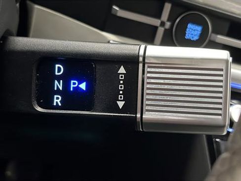 Used 2024 Hyundai Santa Fe Limited image 19