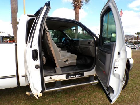 Used 1999 Ford F250 Lariat image 25