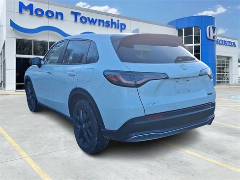 Used 2024 Honda HR-V Sport image 4