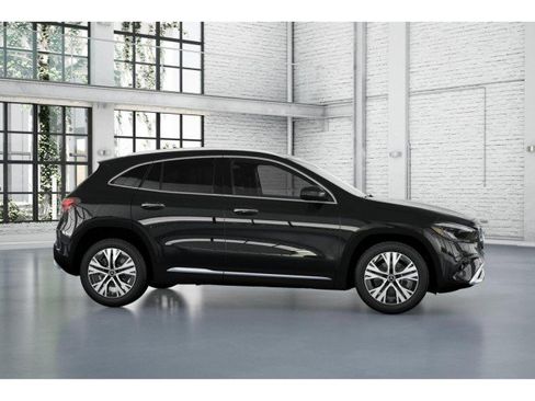 Certified 2025 Mercedes-Benz GLA 250 image 27