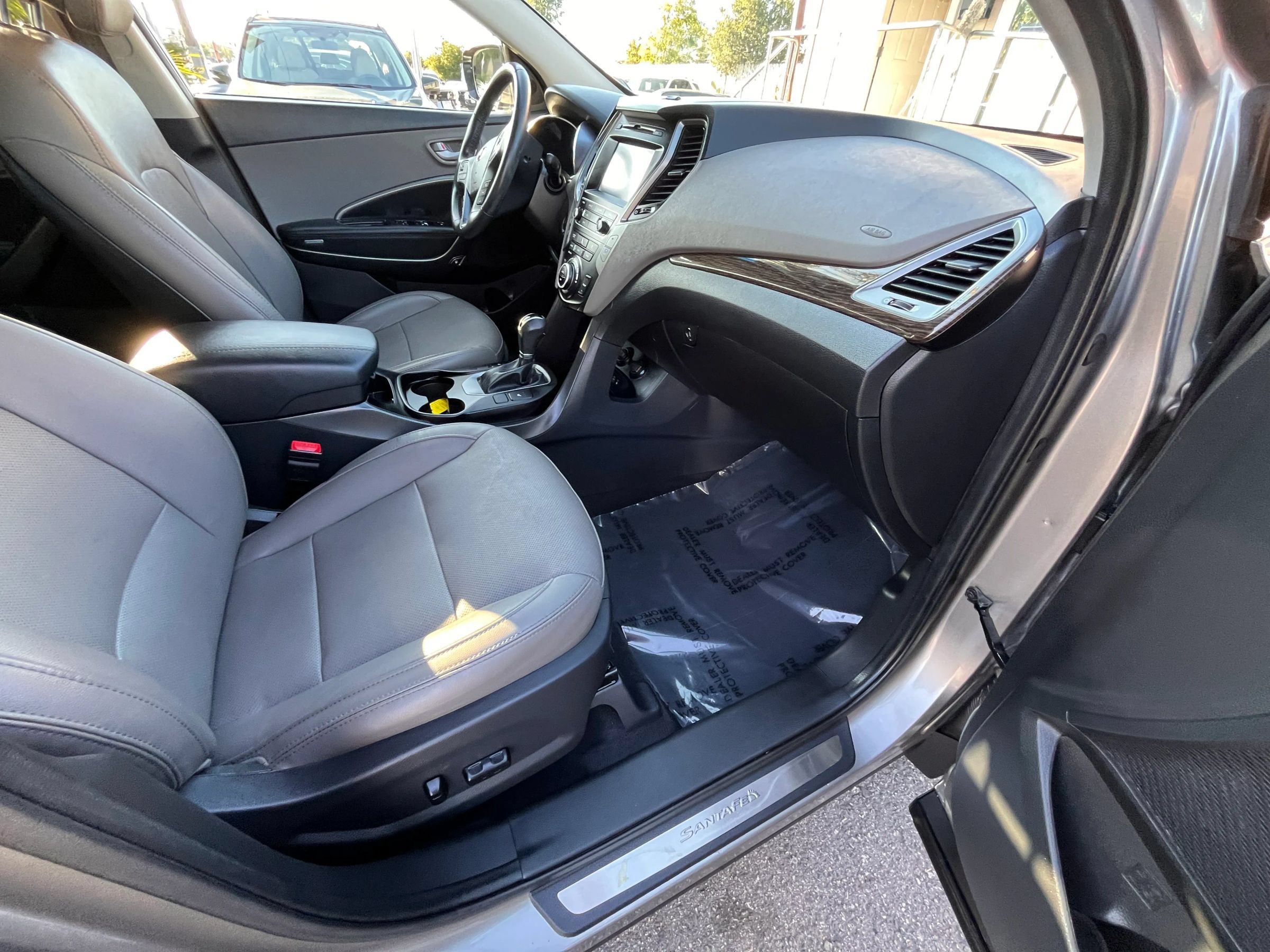 Used 2017 Hyundai Santa Fe Sport FWD image 14