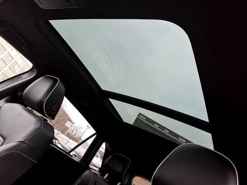 Used 2024 Volkswagen Atlas Cross Sport SEL Premium R-Line image 21