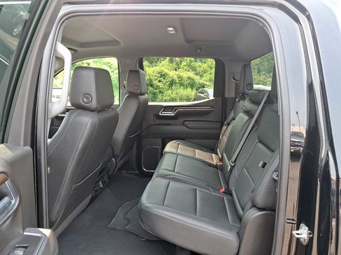 Used 2025 GMC Sierra 1500 SLT AWD/4WD image 10