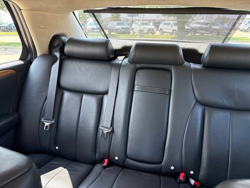 Used 2008 Cadillac DTS Performance w/ Platinum Edition FWD image 19