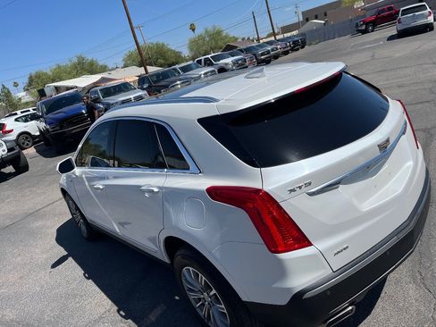 Used 2017 Cadillac XT5 Luxury w/ Driver Awareness Package AWD/4WD image 53