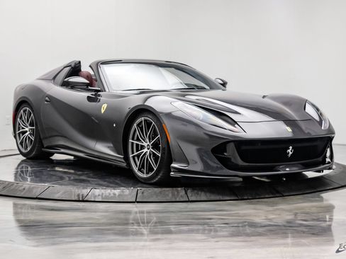 Used 2023 Ferrari 812 GTS RWD image 30