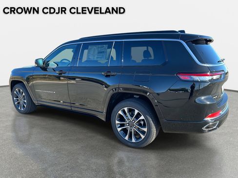 New 2025 Jeep Grand Cherokee L Overland w/ Advanced Protech Group III AWD/4WD image 6