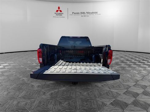 Used 2022 GMC Sierra 1500 Elevation image 9