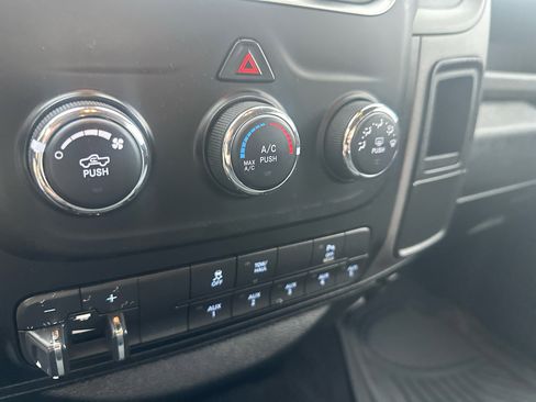 Used 2018 RAM 2500 Tradesman w/ Chrome Appearance Group image 42