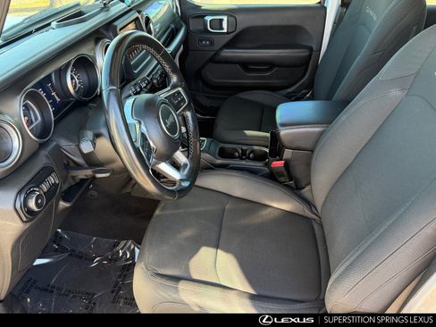 Used 2020 Jeep Wrangler Unlimited Sahara image 15