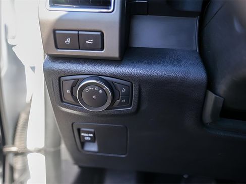 Used 2020 Ford Expedition Max XLT w/ Equipment Group 202A image 18