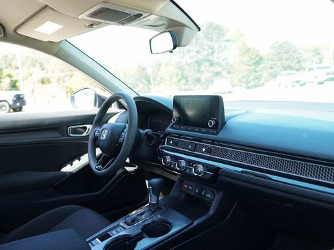 Used 2025 Honda Civic LX image 34