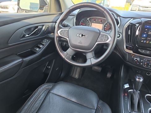Used 2020 Chevrolet Traverse Premier w/ Redline Edition FWD image 9