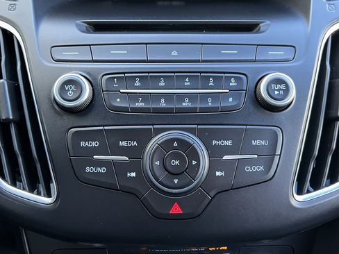 Used 2017 Ford Focus ST FWD image 31