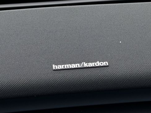 New 2026 Volvo EX30 Cross Country Ultra image 16