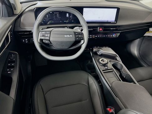 New 2025 Kia EV6 Wind image 19