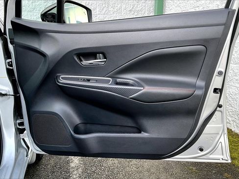 Certified 2025 Nissan Versa SR w/ Trunk Package image 26