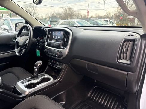 Used 2022 Chevrolet Colorado LT w/ Fleet Safety Package image 15