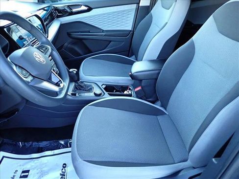 Used 2022 Volkswagen Taos S image 11