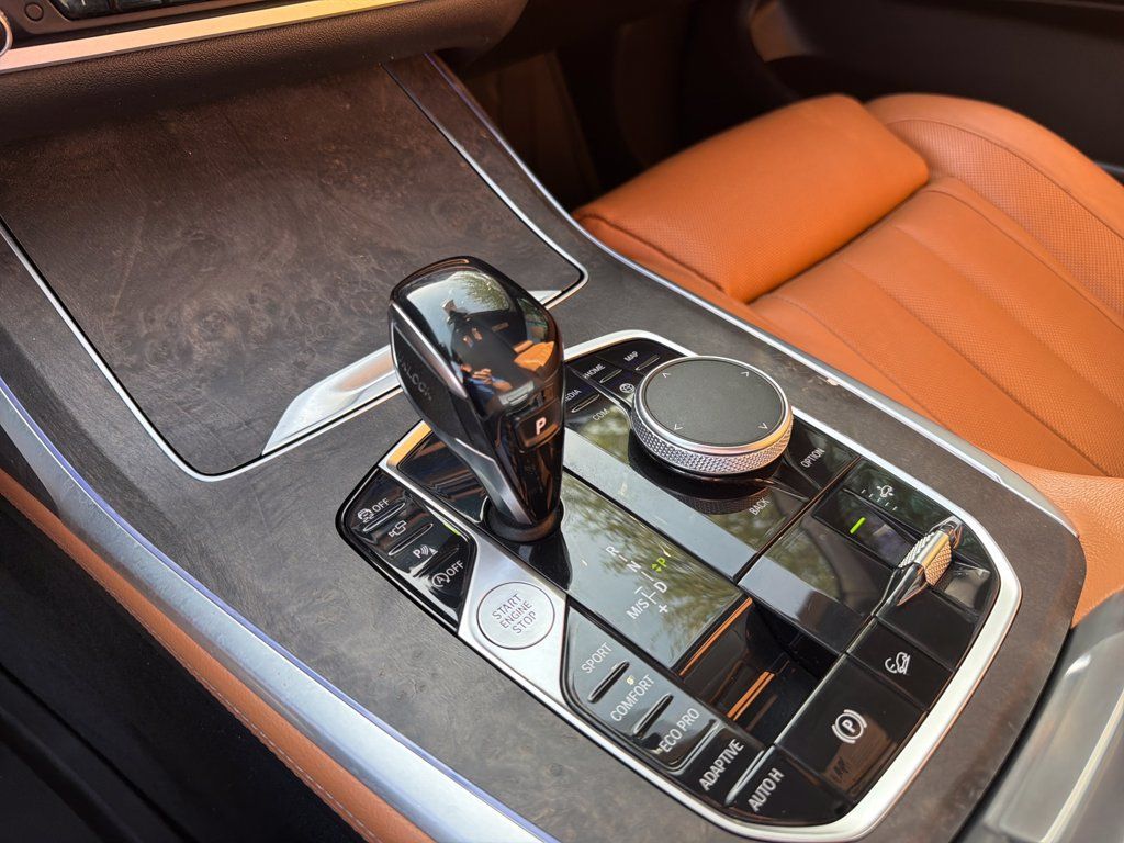 Used 2020 BMW X7 xDrive40i w/ M Sport Package AWD/4WD image 26