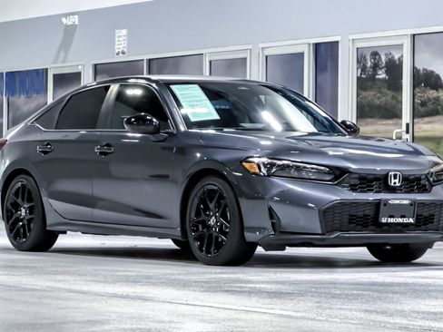 Used 2025 Honda Civic Sport image 7