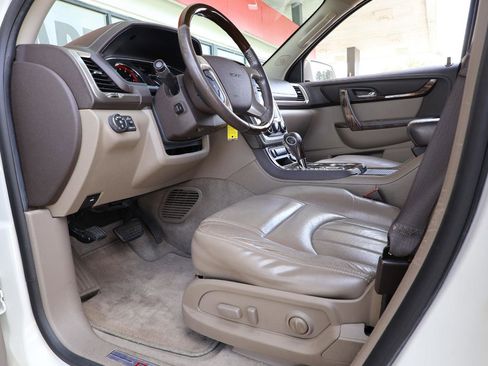 Used 2014 GMC Acadia Denali image 39