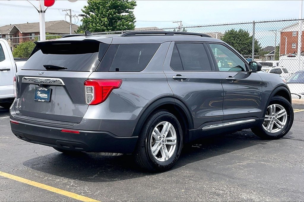 Used 2021 Ford Explorer XLT RWD image 12