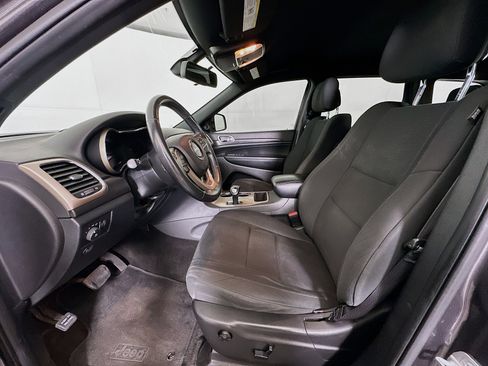 Used 2015 Jeep Grand Cherokee Laredo w/ Quick Order Package 23E image 13