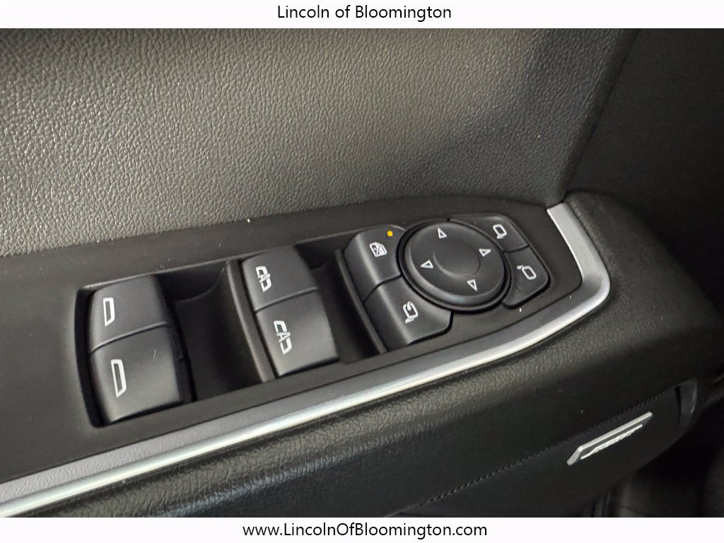 Used 2025 GMC Sierra 1500 SLT w/ SLT Premium Package AWD/4WD image 42
