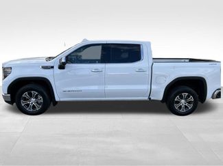 Used 2025 GMC Sierra 1500 SLT video 2