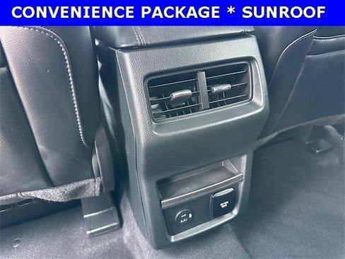 Used 2022 Ford Edge SEL w/ Convenience Package image 20