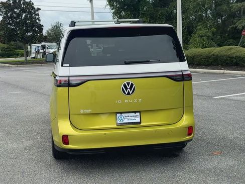 New 2025 Volkswagen ID. Buzz 1st Edition image 7