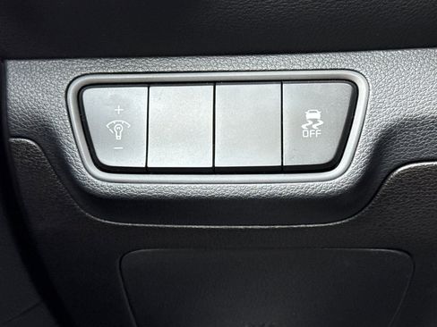 Used 2023 Kia Forte LXS image 27