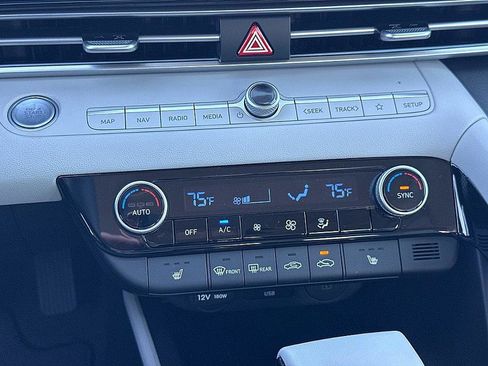 New 2026 Hyundai Elantra Limited image 10