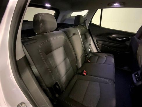 Used 2024 GMC Terrain SLE FWD image 23