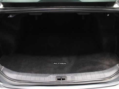 Certified 2024 Nissan Altima 2.5 SV FWD image 16