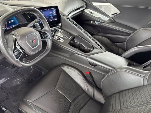Used 2021 Chevrolet Corvette Stingray Premium Cpe w/ Z51 Performance Package RWD image 11