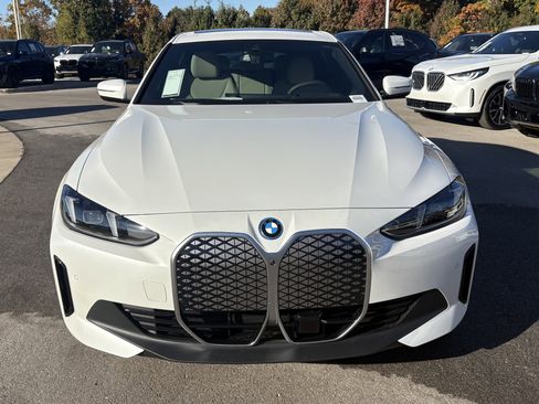 Used 2025 BMW i4 xDrive40i w/ Premium Package AWD/4WD image 3