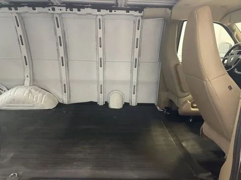 Used 2019 Chevrolet Express 2500 image 12