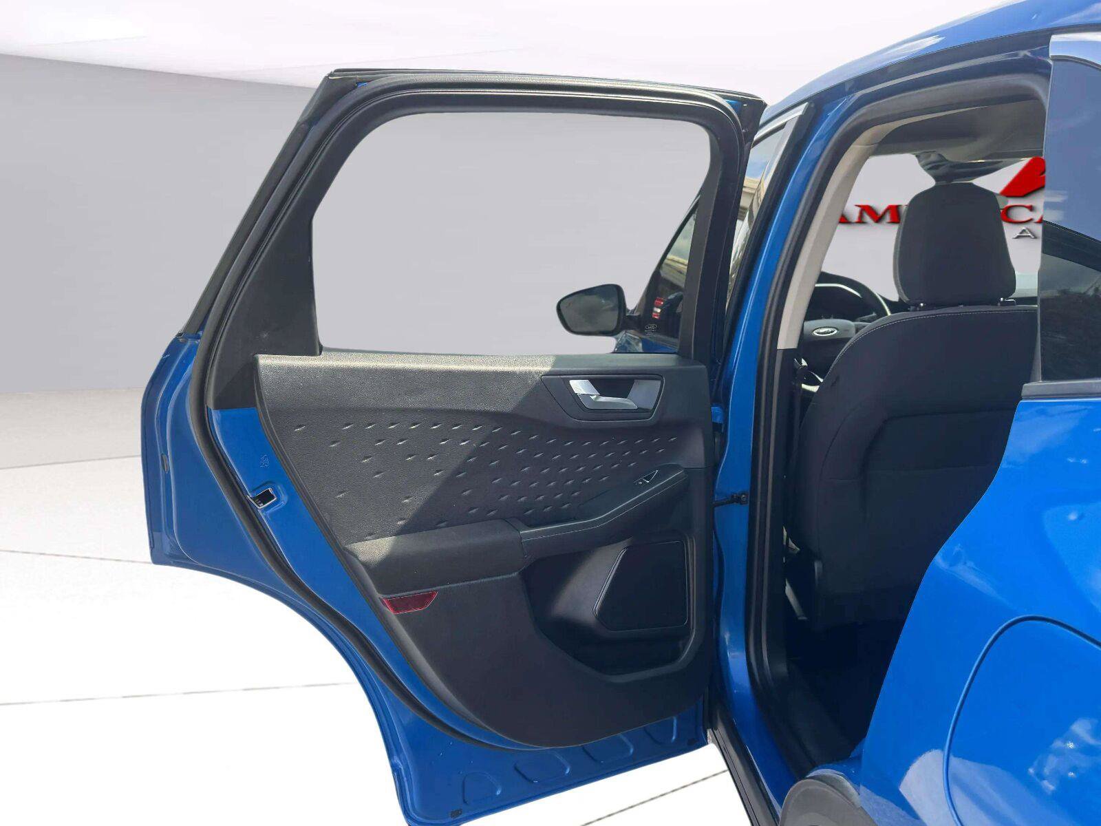 Used 2022 Ford Escape SE w/ Convenience Package FWD image 31