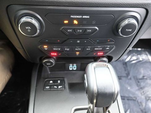 Used 2021 Ford Ranger Lariat w/ Equipment Group 501A High image 13