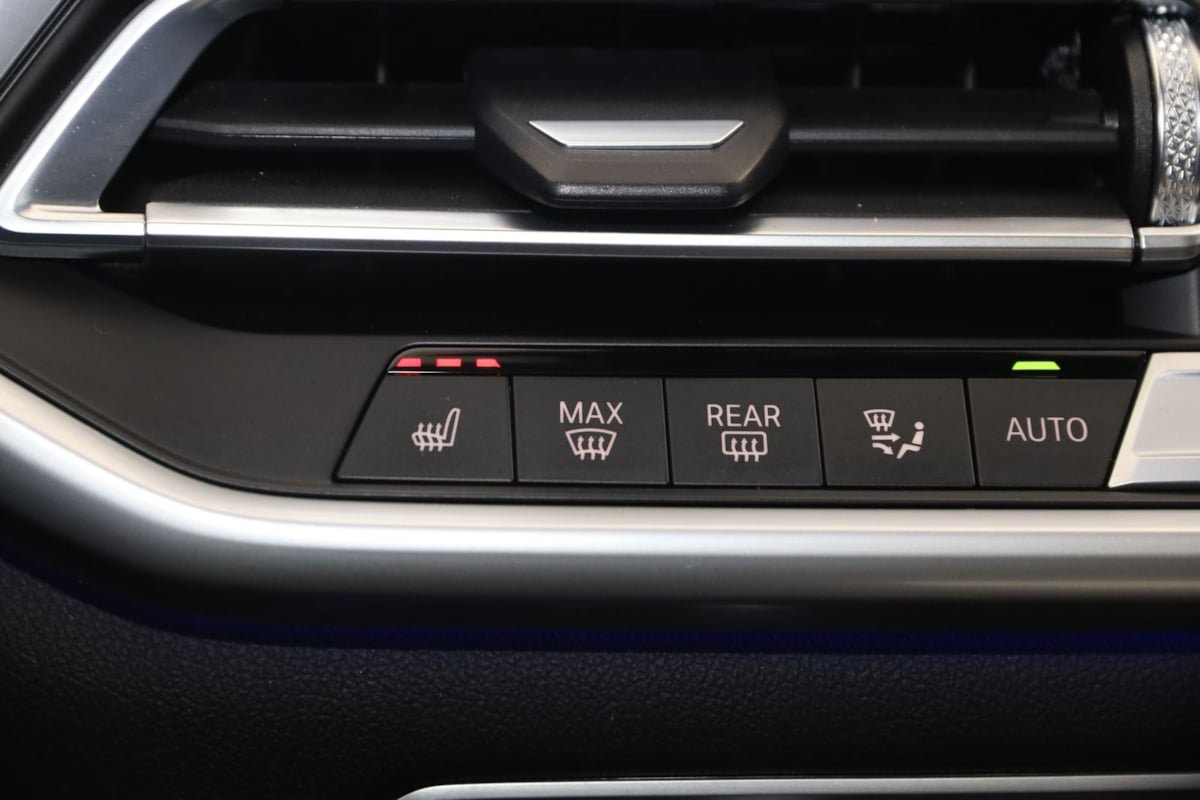 Used 2023 BMW X5 xDrive40i w/ Premium Package AWD/4WD image 7