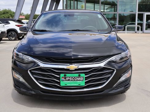 Used 2025 Chevrolet Malibu LT FWD image 3