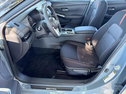New 2025 Nissan Sentra SR image 16