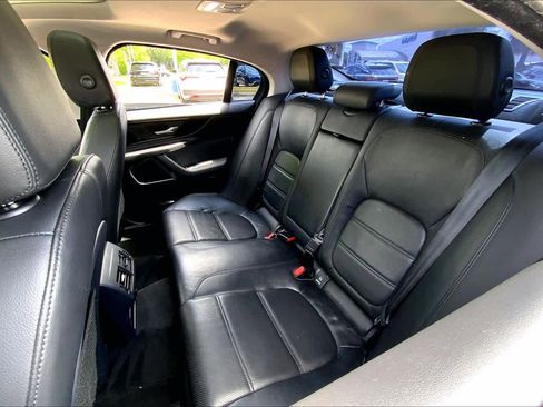 Used 2020 Jaguar XE S RWD image 20