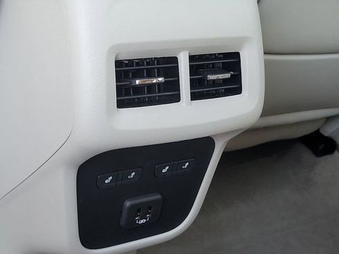 Used 2022 GMC Terrain Denali w/ Denali Premium Package image 25